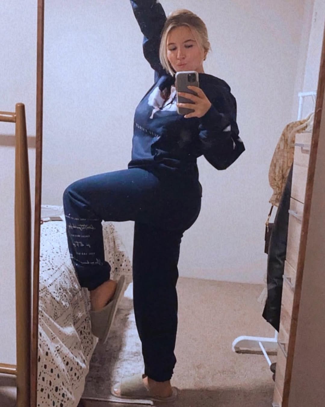 Post 8 by THE NAT & LIV SHOP on Instagram (image)