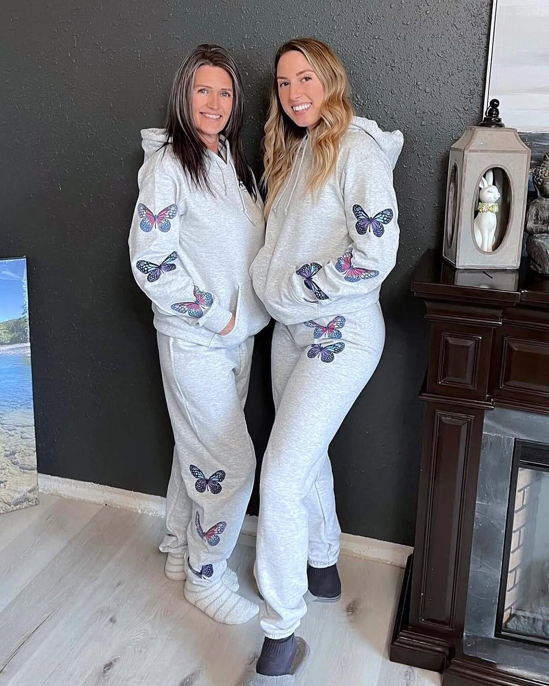 Post 9 by THE NAT & LIV SHOP on Instagram (image)