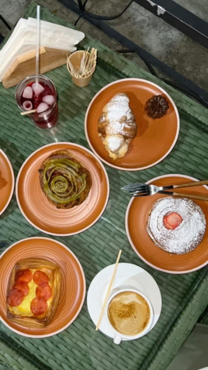 Post 1 by Vamos Comer Bem on Instagram (video)