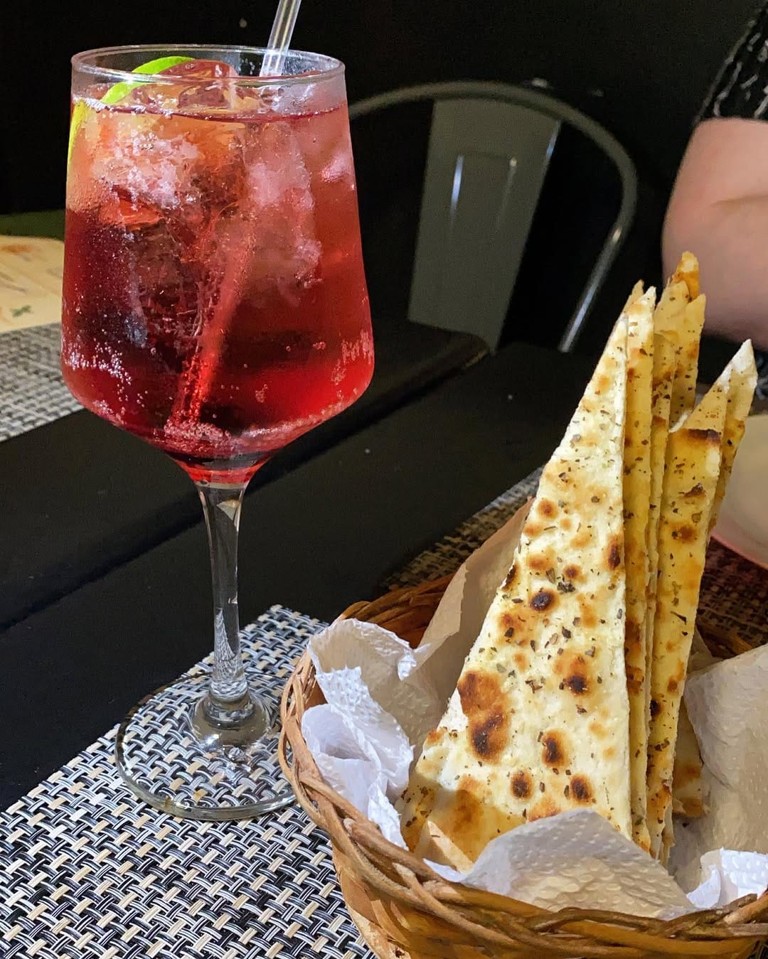 Post 7 by Vamos Comer Bem on Instagram (carousel)