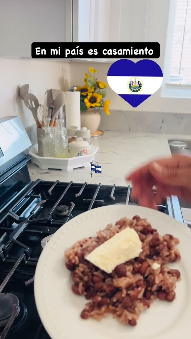 Post 1 by Sol | Salvadoreña🇸🇻 | 📍🇺🇸 on Instagram (video)