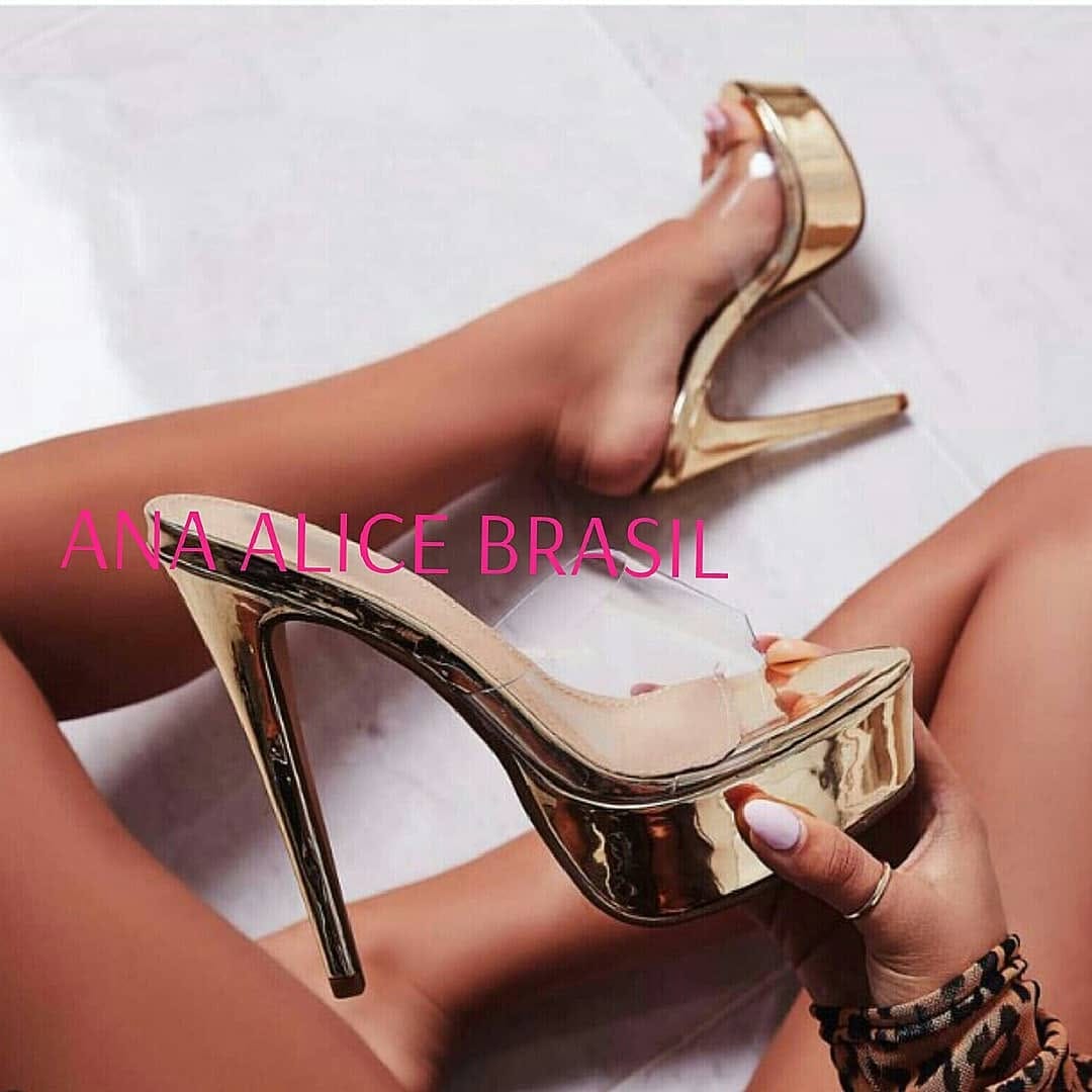 Post 2 by ANA ALICE BRASIL SHOES on Instagram (image)