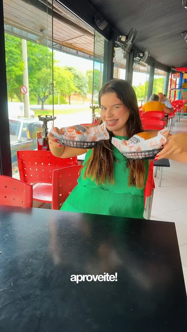 Post 3 by Lelo's Burger & Grill on Instagram (video)