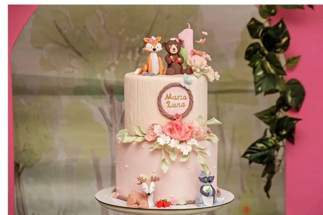Post 7 by Confeitaria /Modelados /Buffet on Instagram (carousel)
