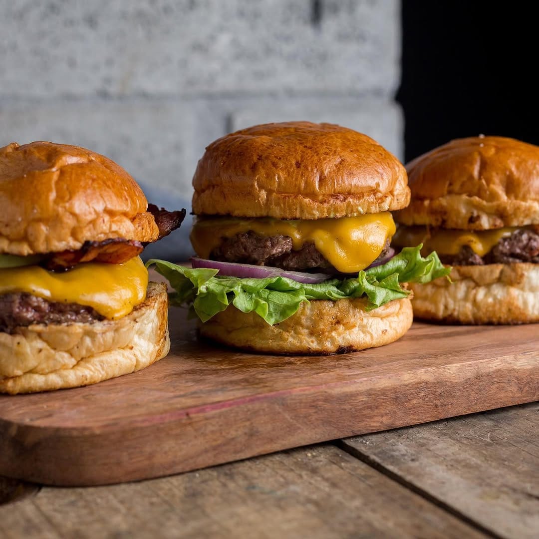 Post 10 by EAT 1877 on Instagram (image)
