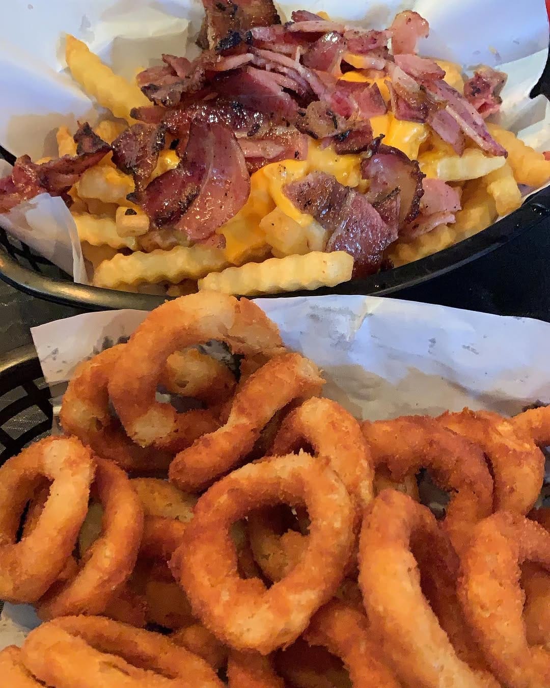 Post 6 by EAT 1877 on Instagram (image)