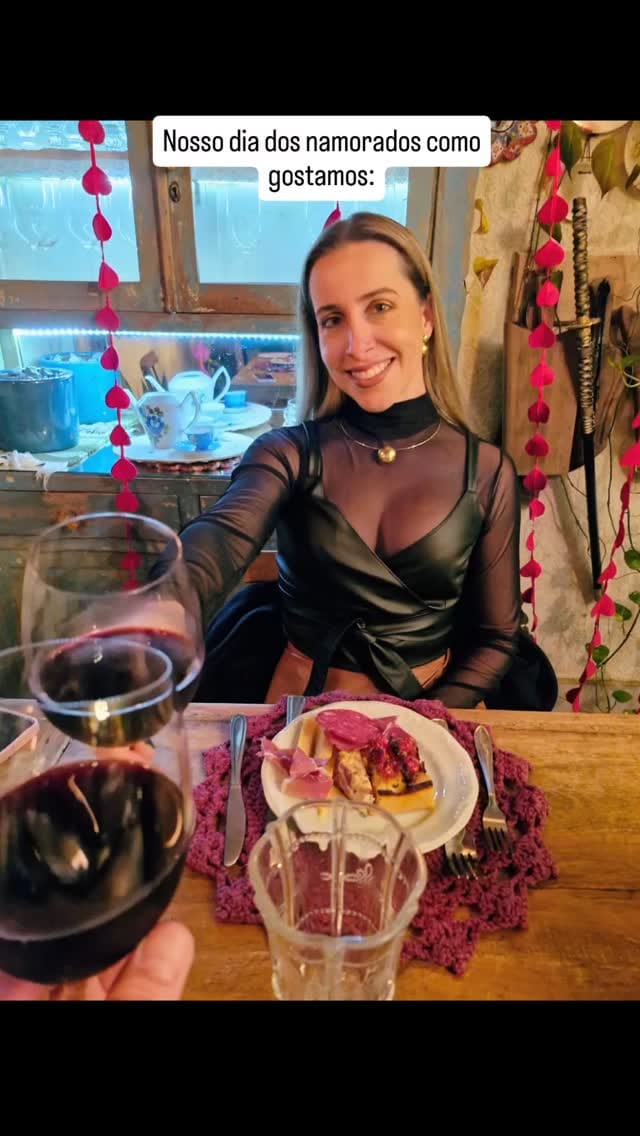Post 4 by Flor De Manjericão Bistrô on Instagram (video)