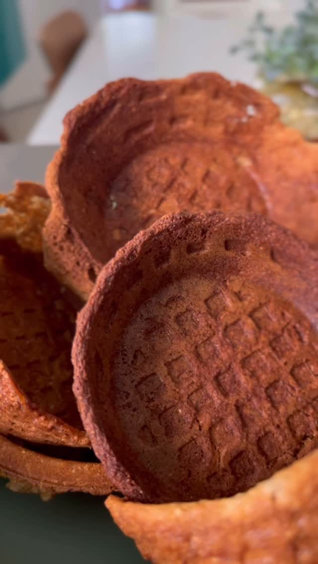 Post 2 by Giovana Baldissera on Instagram (video)
