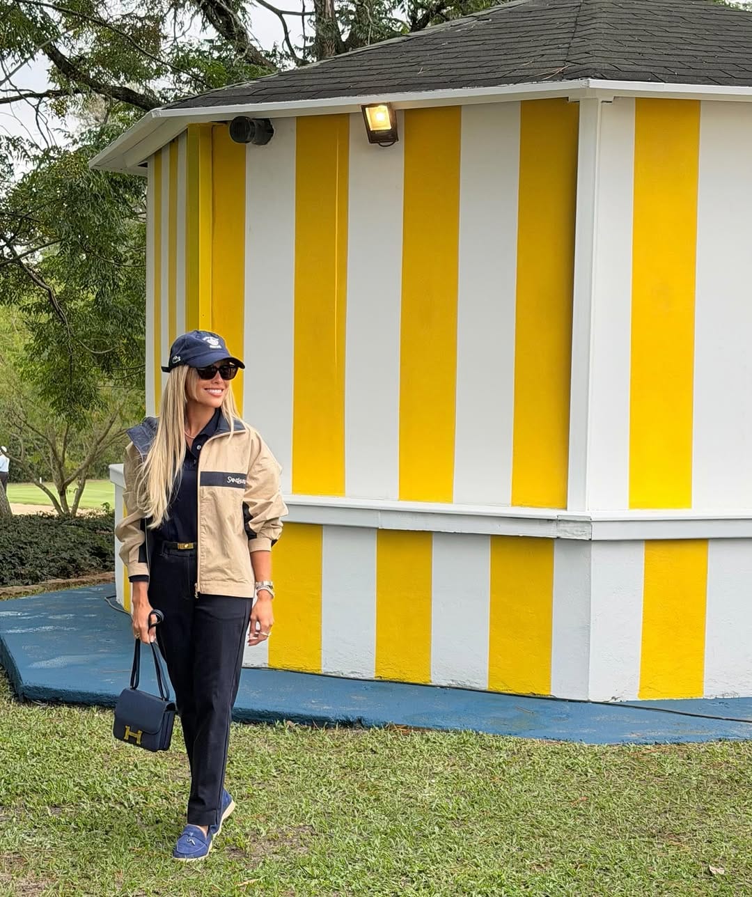 Post 5 by Priscila Costa on Instagram (carousel)