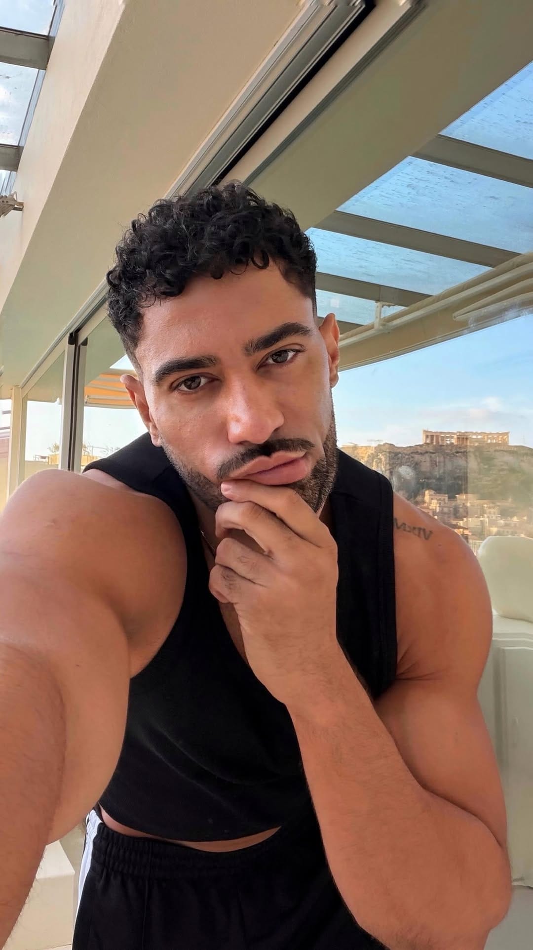 Post 4 by Junior Oliveira on Instagram (video)