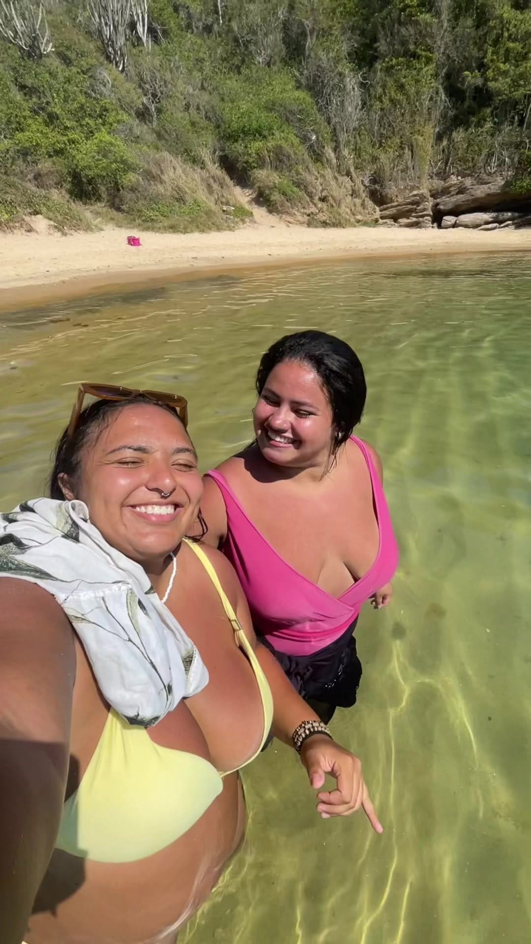 Post 3 by Nathália Dulce on Instagram (video)