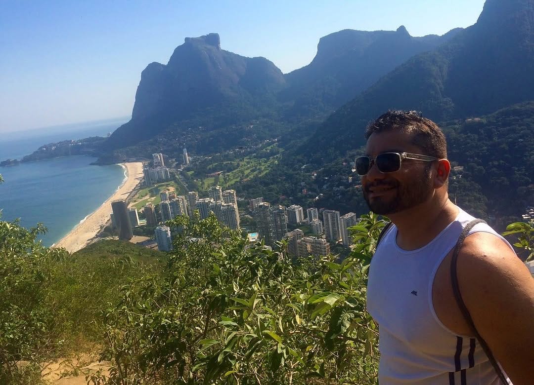 Post 10 by Manoel Gommes on Instagram (image)