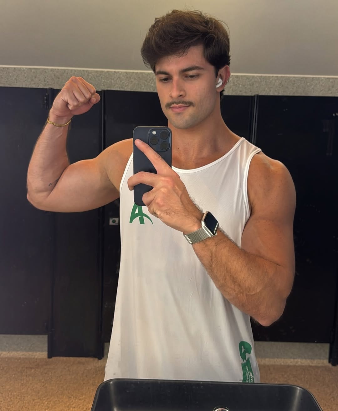 Post 9 by Vitor H. Bacci 🧿 on Instagram (image)