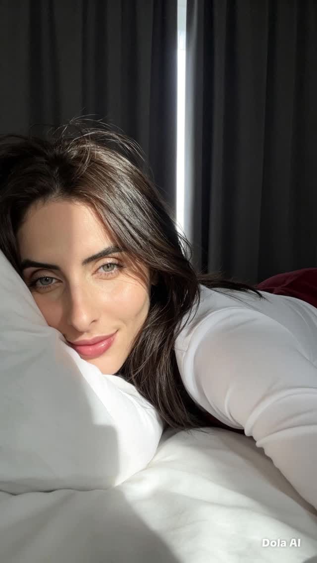 Post 9 by Júlia Vilaça on Instagram (video)