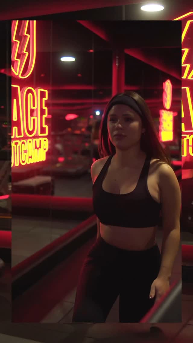 Post 10 by Emi Lourenço on Instagram (video)