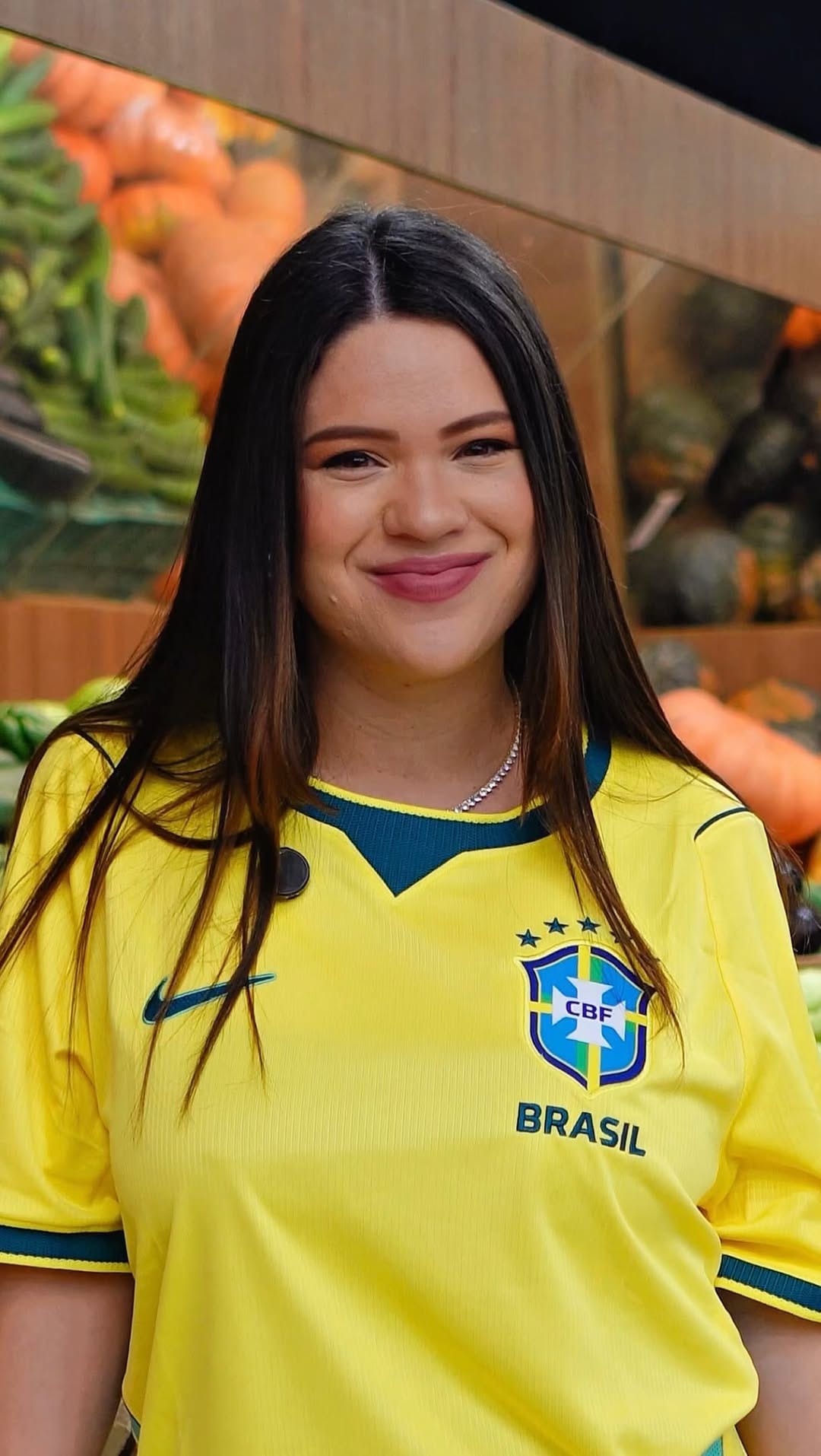 Post 7 by Emi Lourenço on Instagram (video)