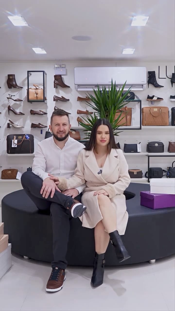 Post 4 by Emi Lourenço on Instagram (video)