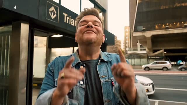 Post 9 by Raphael Moura on Instagram (video)