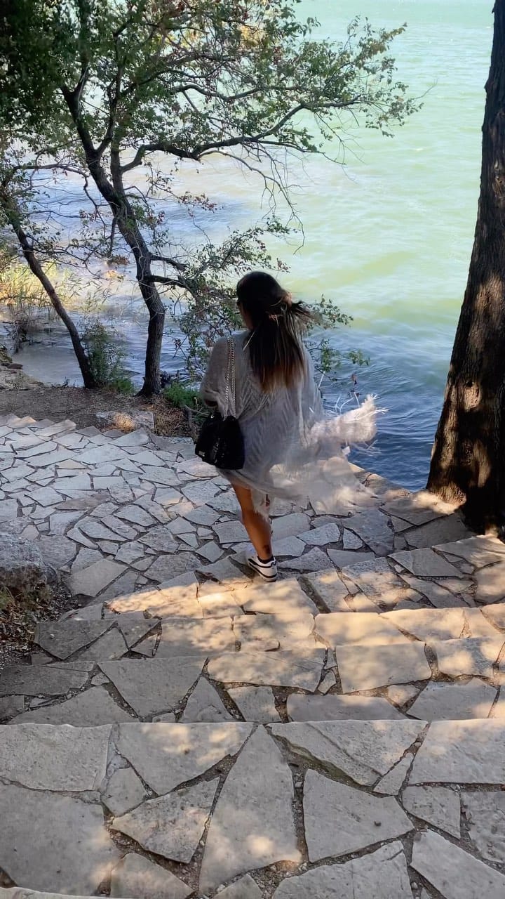 Post 9 by Katia Natale on Instagram (video)