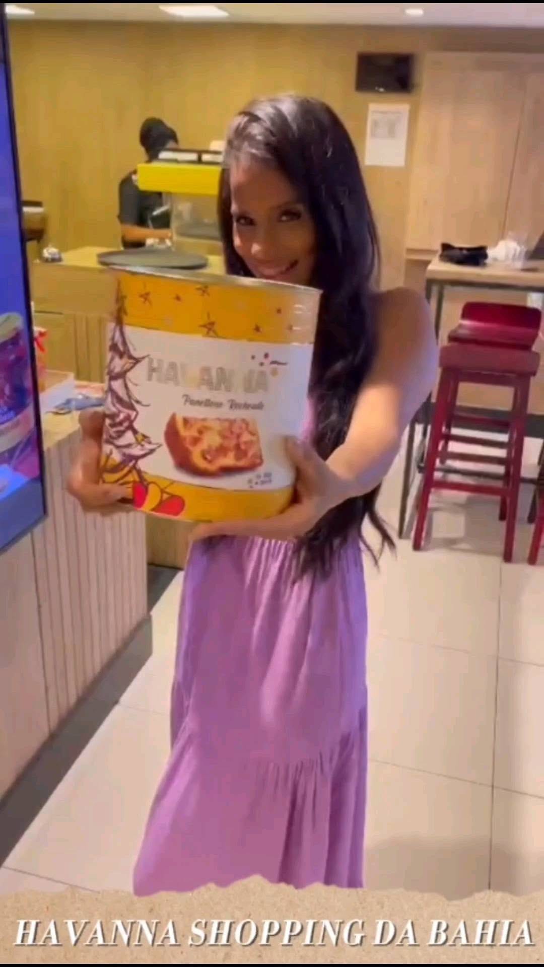 Post 2 by Flavia Duarte on Instagram (video)