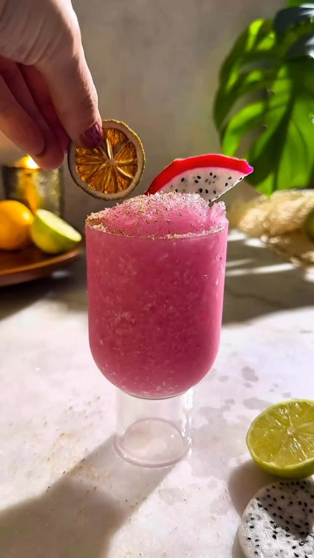 Post 5 by Beautiful Booze Cocktails on Instagram (video)