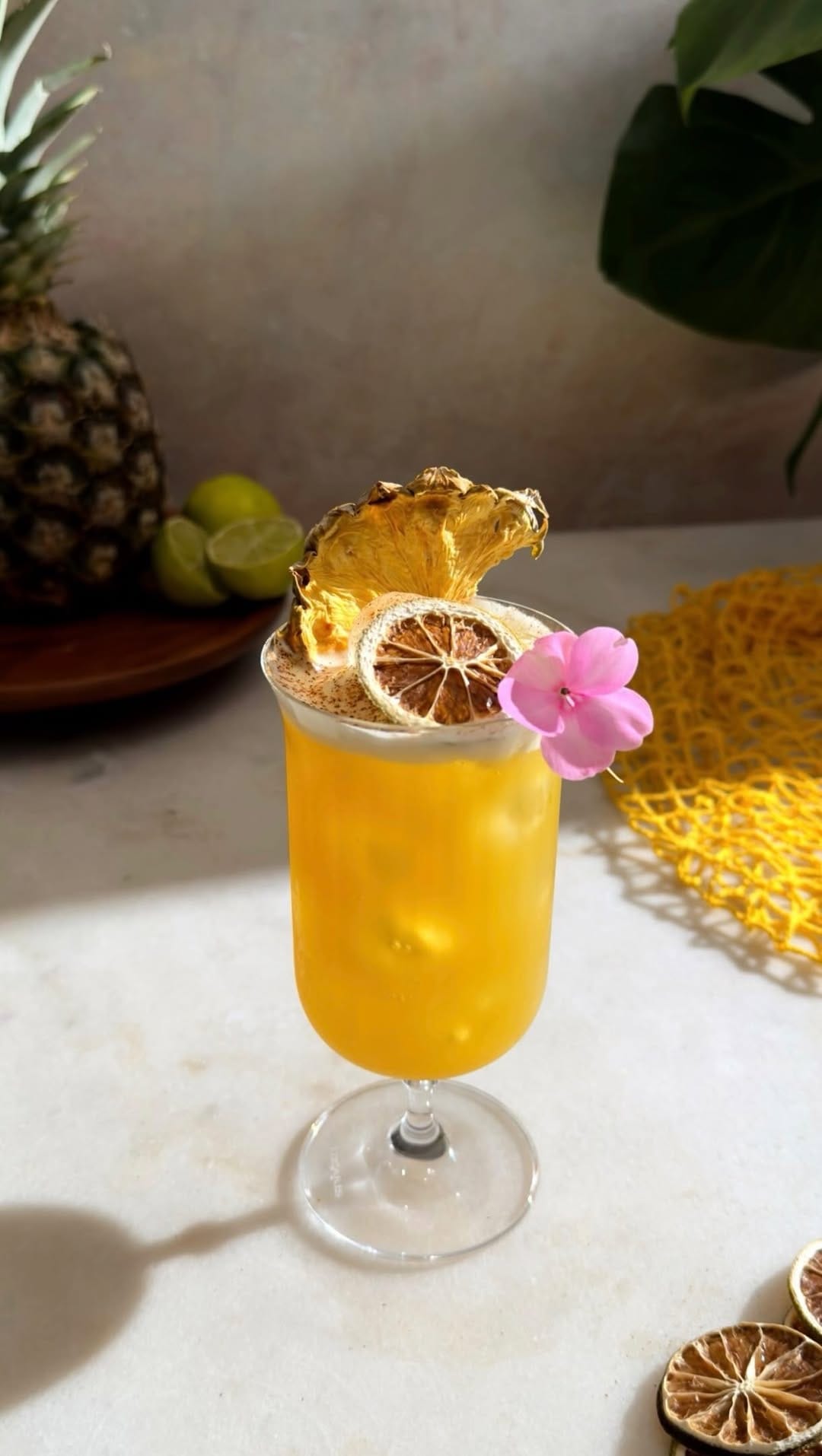 Post 8 by Beautiful Booze Cocktails on Instagram (video)