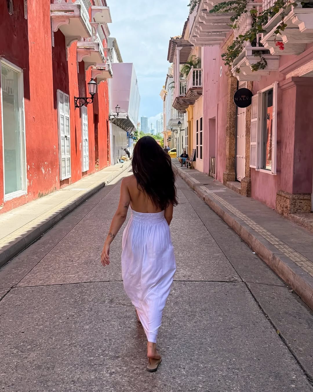 Post 9 by Laura Salamanca | Social travel on Instagram (carousel)