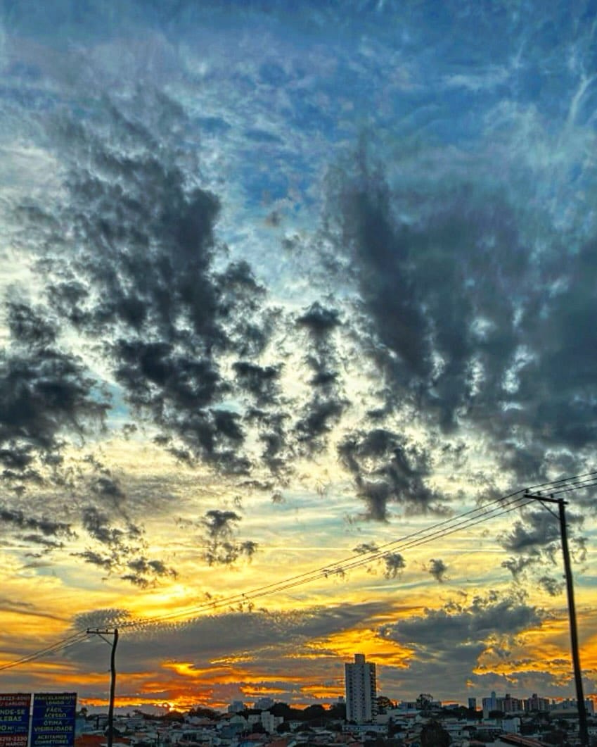 Post 4 by Rodrigo Aquino on Instagram (image)