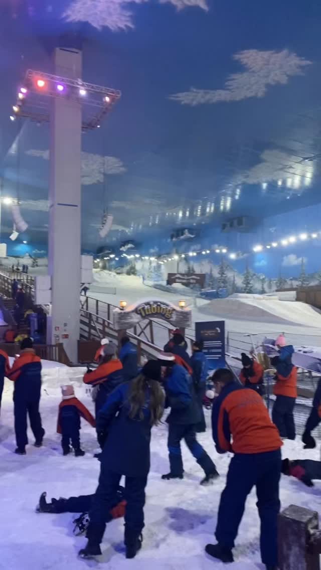 Post 3 by Partiu Renatinho on Instagram (video)