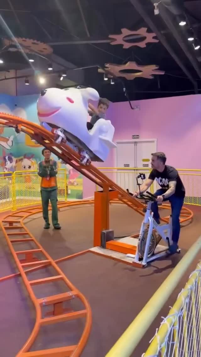 Post 4 by Partiu Renatinho on Instagram (video)