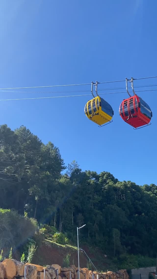 Post 6 by Partiu Renatinho on Instagram (video)