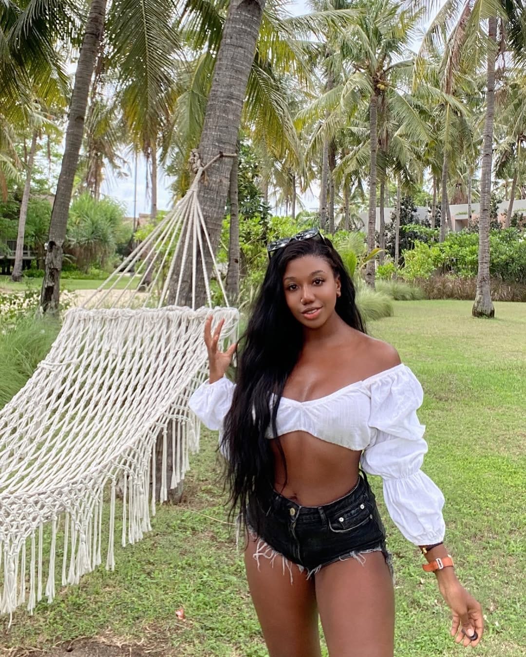 Post 10 by Amanda 📍Bali on Instagram (carousel)