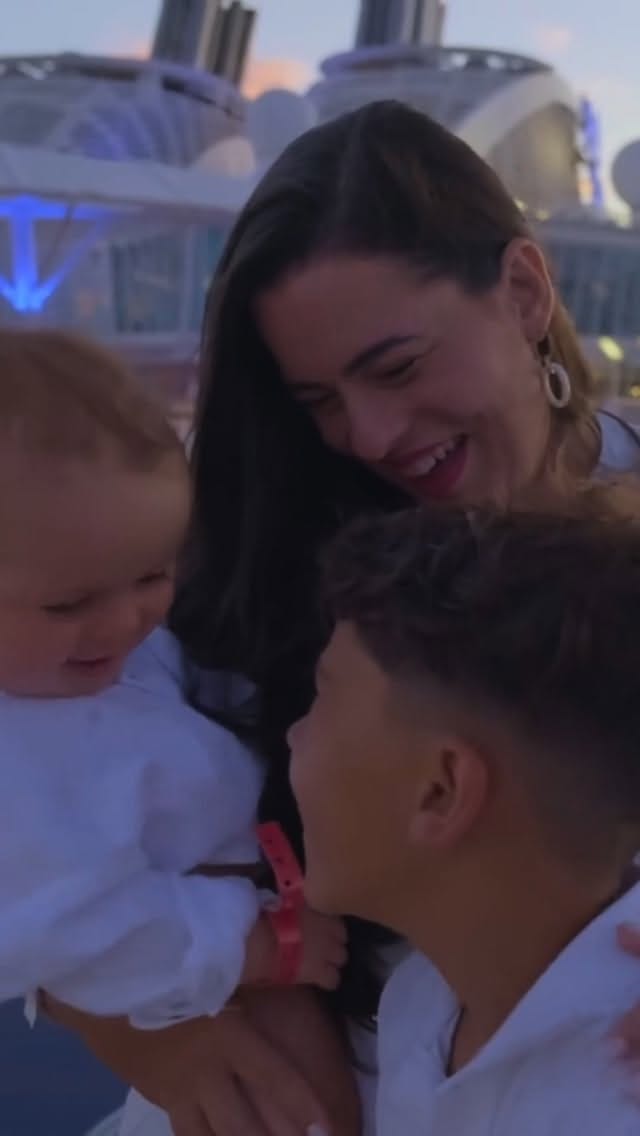 Post 7 by Cris Pelo Mundo - Viagens em Família on Instagram (video)