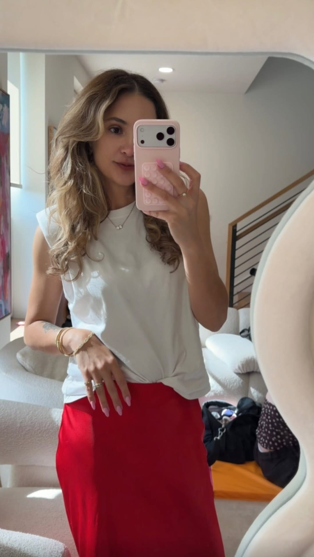 Post 6 by BRUNA MELO on Instagram (video)