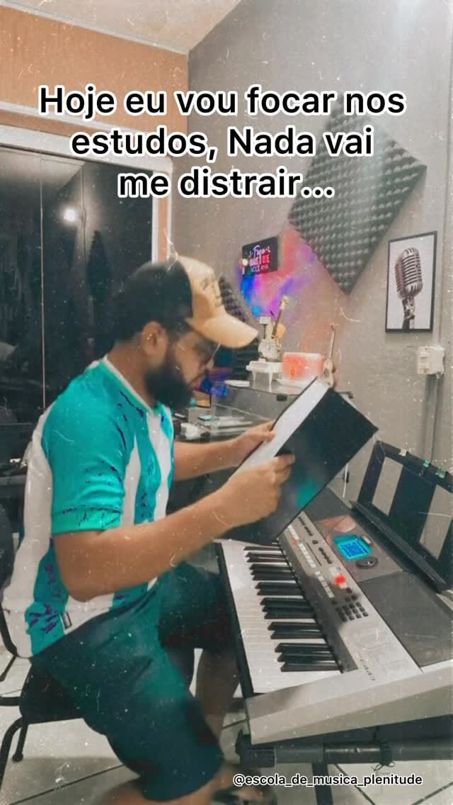 Post 7 by Escola de Música 🎹🎶🎵🎸🎼🎧📚 on Instagram (video)