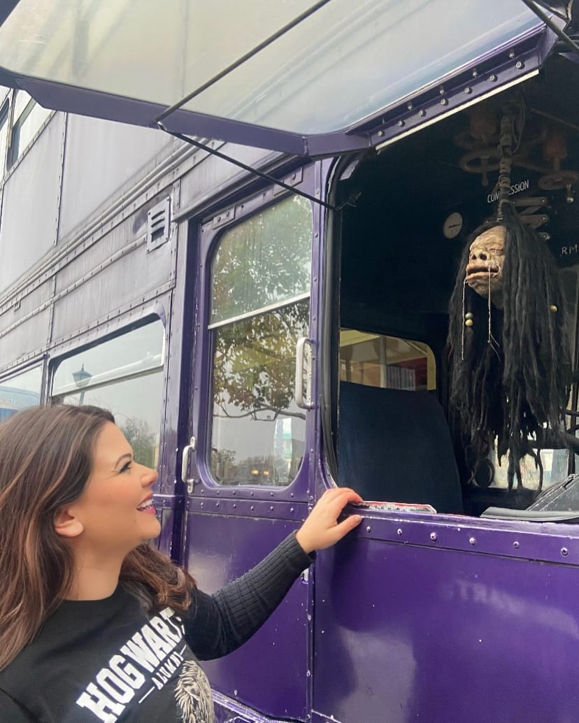 Post 8 by Camila Lopes on Instagram (carousel)