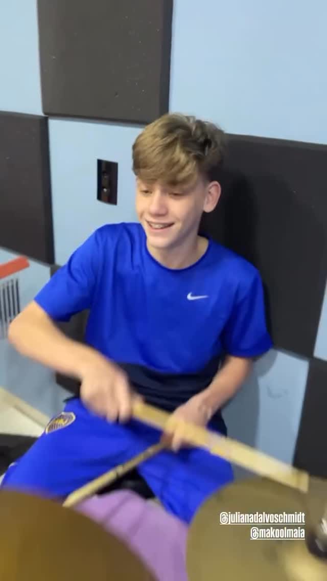 Post 2 by Escola De Música on Instagram (video)