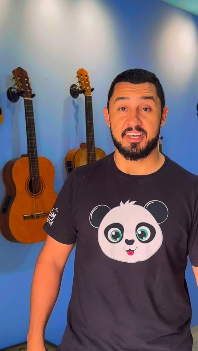 Post 7 by Escola De Música on Instagram (video)