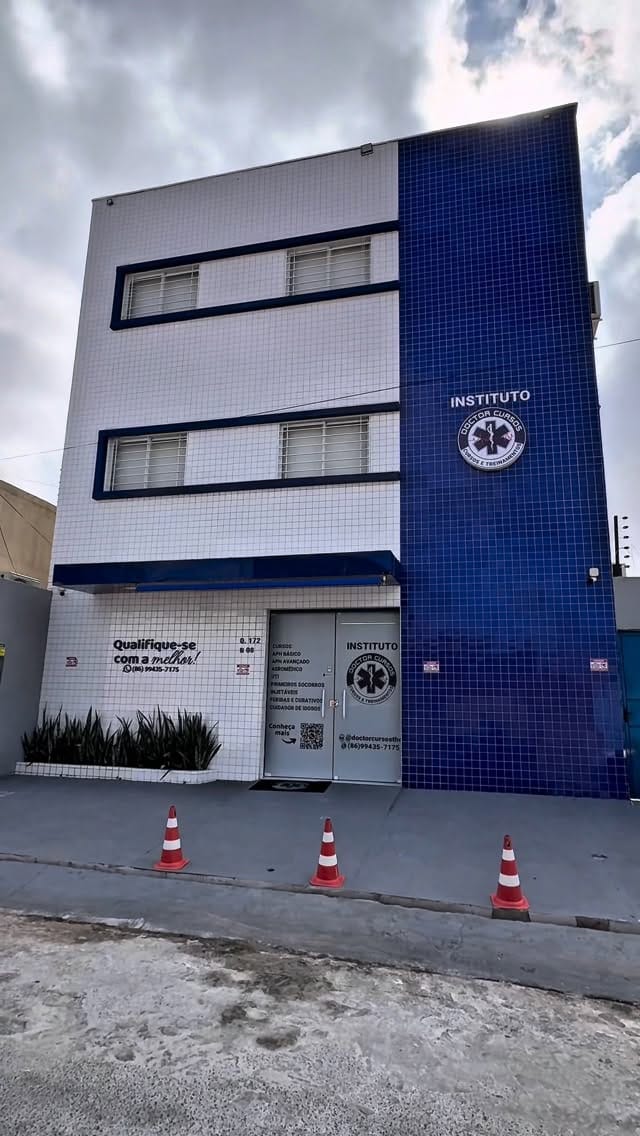 Post 10 by Instituto Doctor Cursos on Instagram (video)