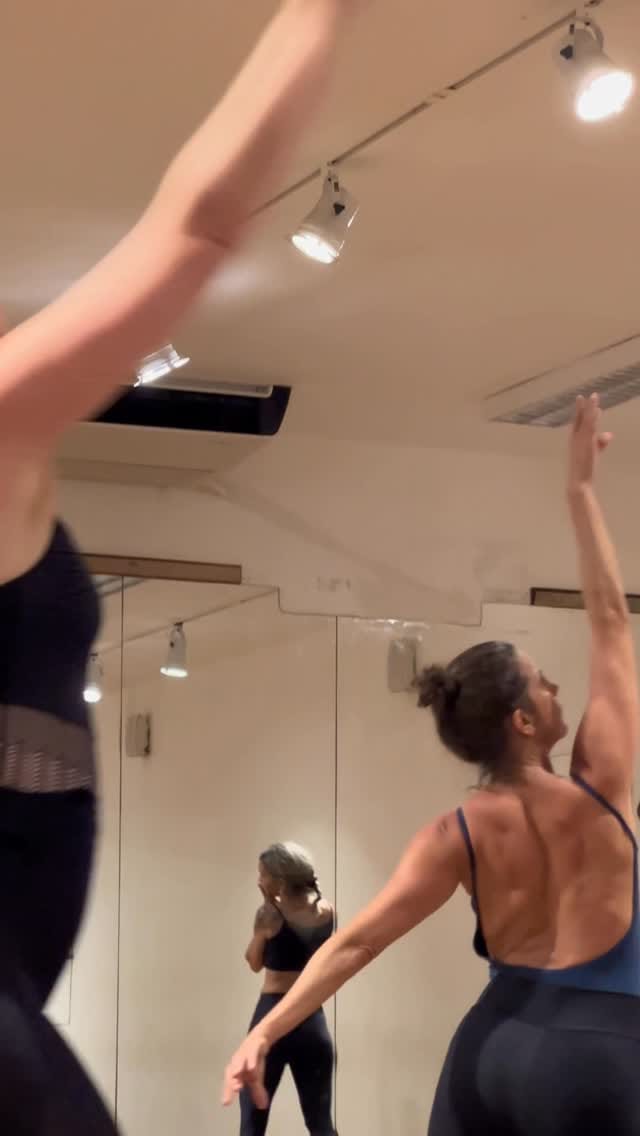 Post 7 by @sauer_dancas on Instagram (video)
