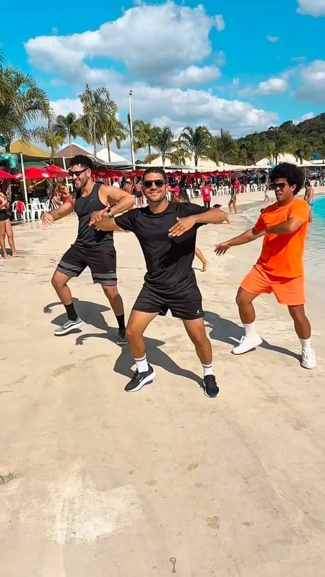 Post 2 by Lucas Buzelim on Instagram (video)