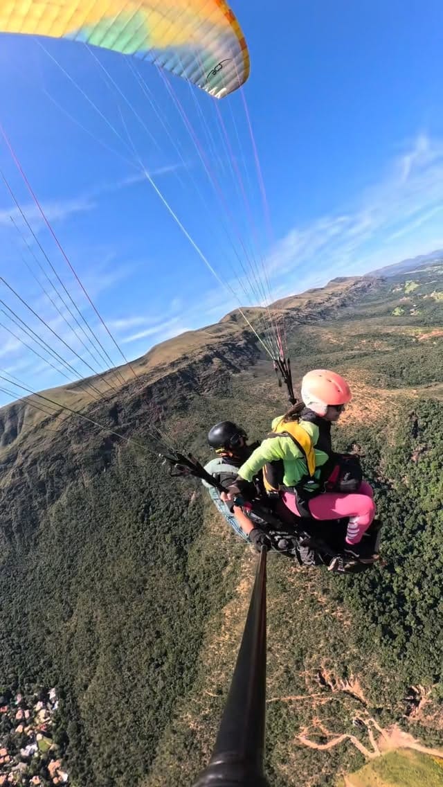 Post 2 by ☁️Adrenar Escola De Parapente on Instagram (video)
