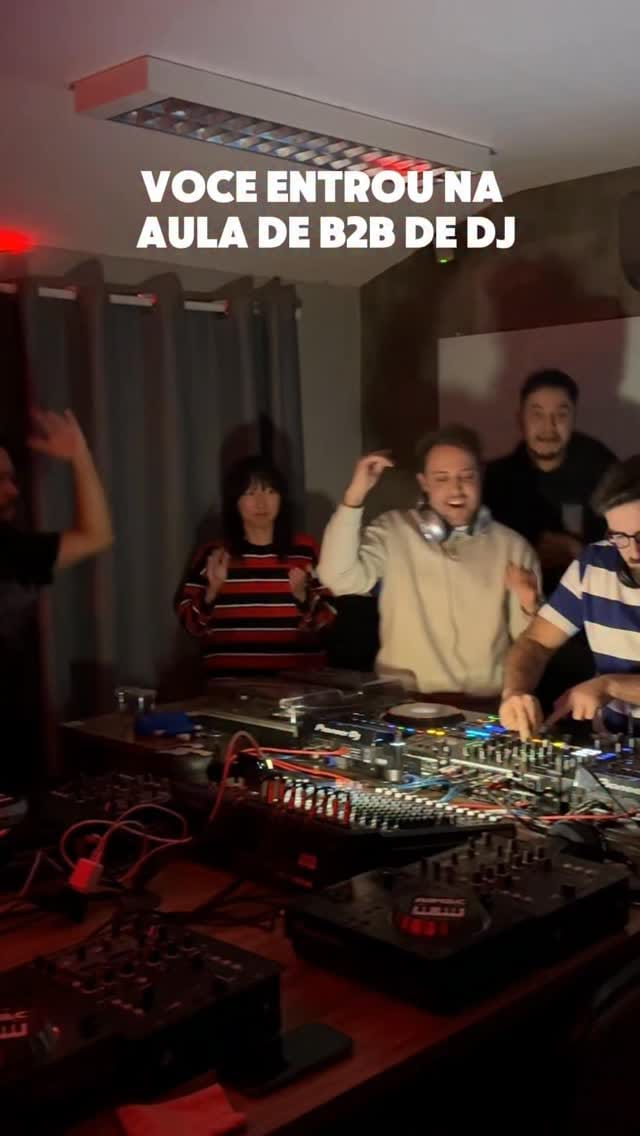 Post 1 by AIMEC Curitiba on Instagram (video)