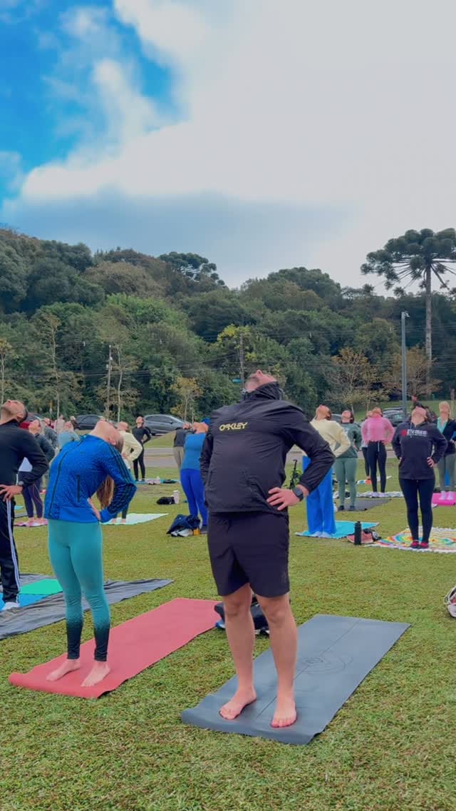Post 1 by Yoga no Parque on Instagram (video)