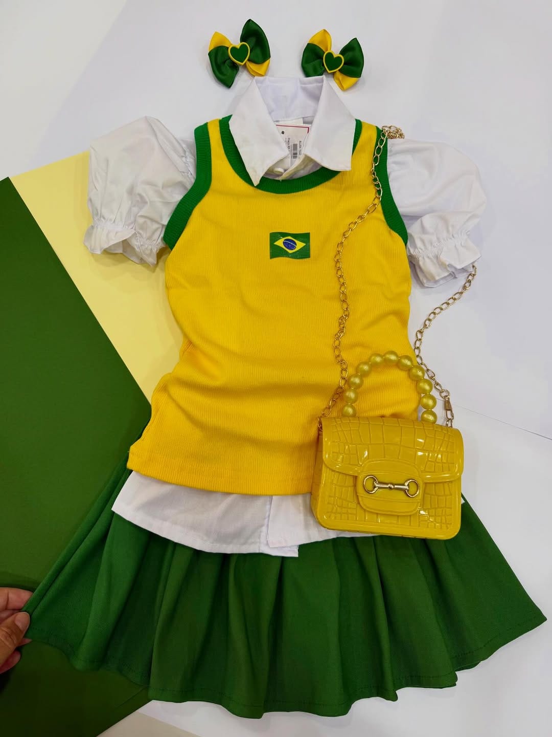 Post 9 by Pequenos Trajes on Instagram (image)
