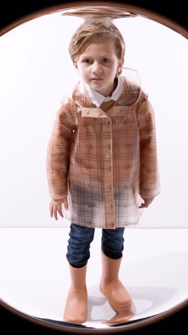 Post 10 by Cristina Malhas on Instagram (video)