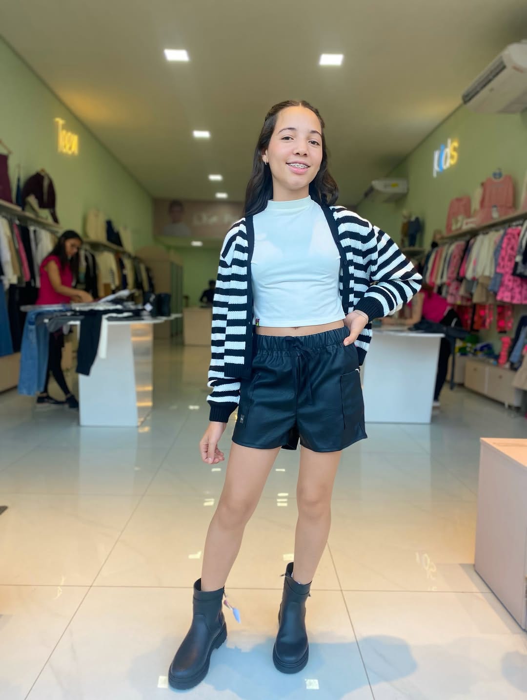 Post 5 by Pirracinha Kids - Moda Kids e Teen on Instagram (carousel)