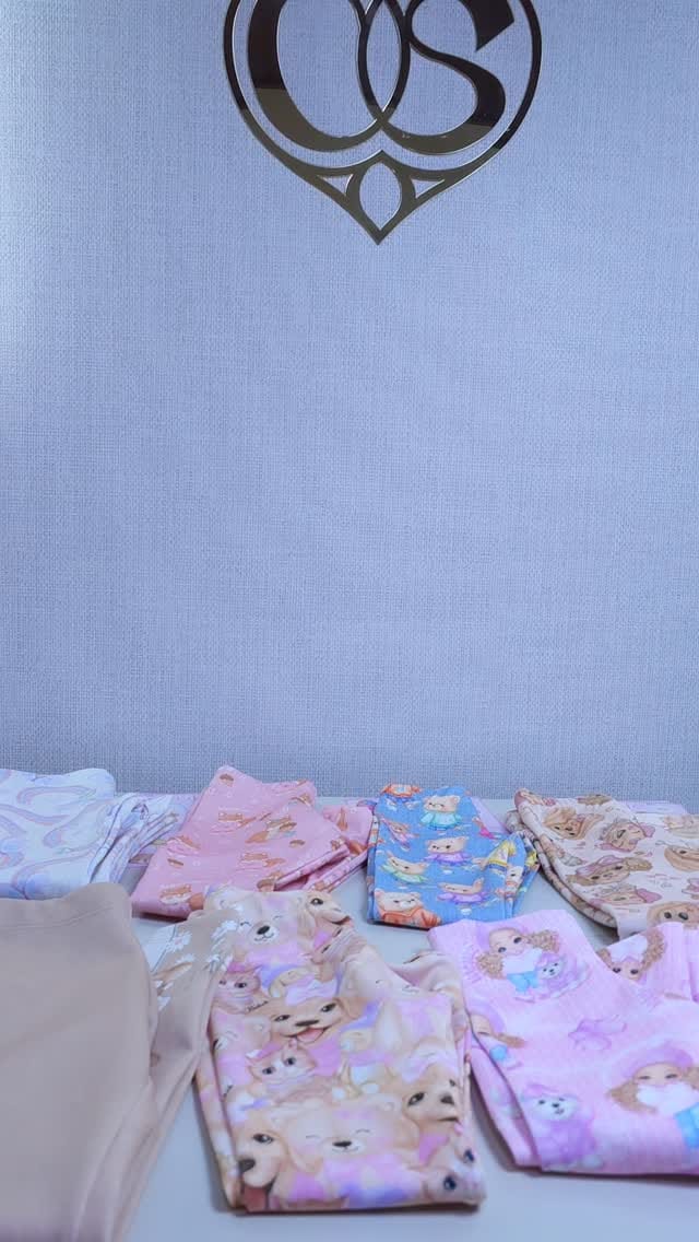 Post 6 by Campoamor Store on Instagram (video)