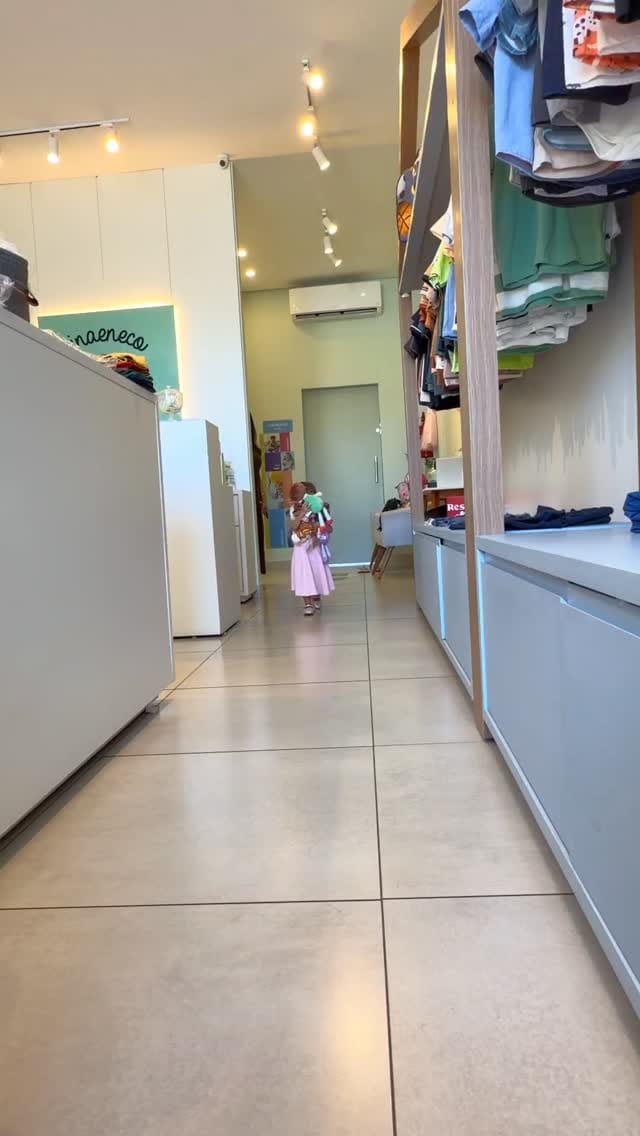 Post 7 by NinaeNeco Loja de Roupa Infantil on Instagram (video)