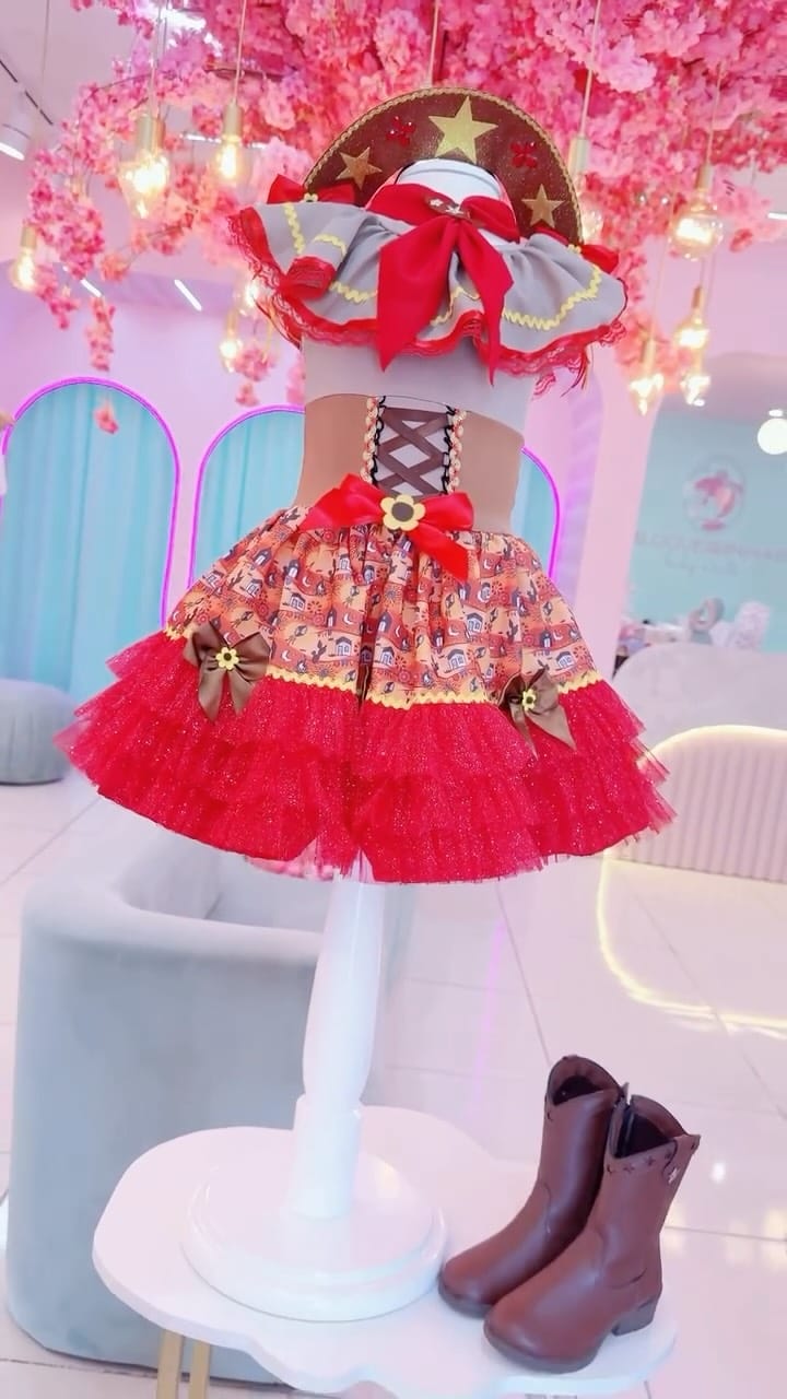 Post 6 by Blogueirinhas Baby & Kids on Instagram (video)